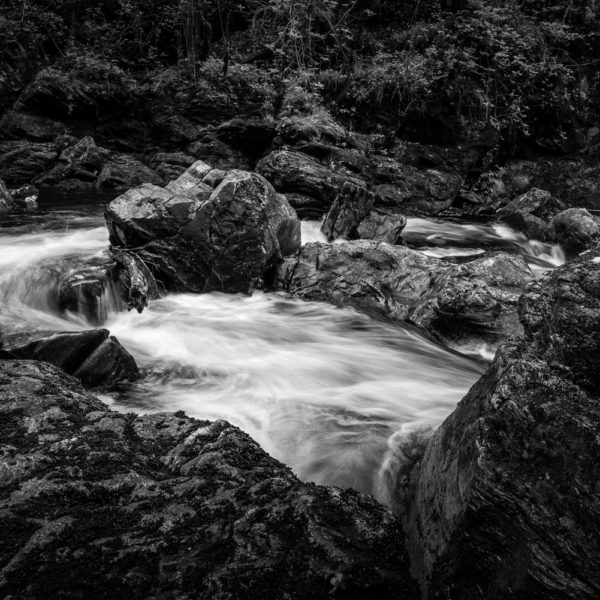 Region Scotland, Falls of Falloch II, © Nicolas Hochenegg